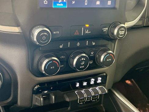 Used 2022 RAM 1500 Big Horn image 15