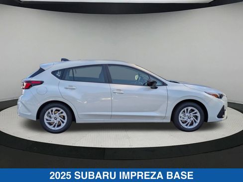 Certified 2025 Subaru Impreza 2.0i image 2