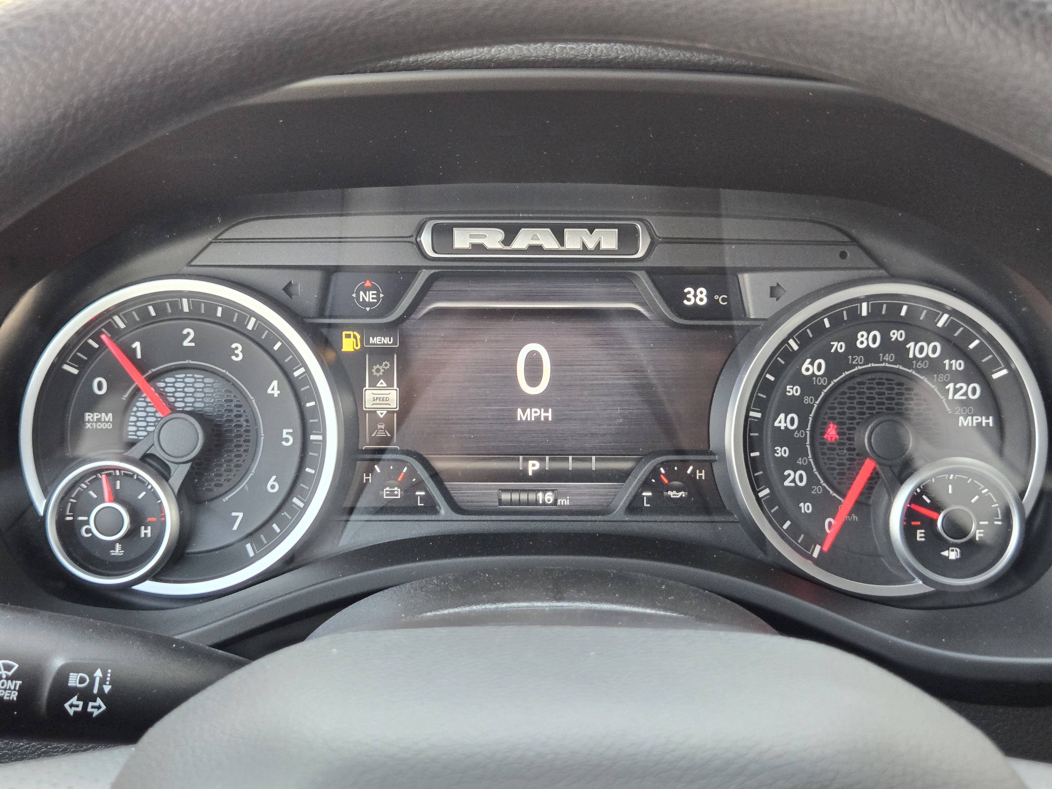 New 2026 RAM 1500 Warlock AWD/4WD image 13