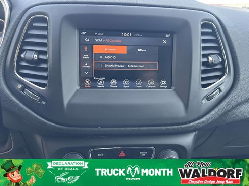 Used 2020 Jeep Compass Latitude image 9