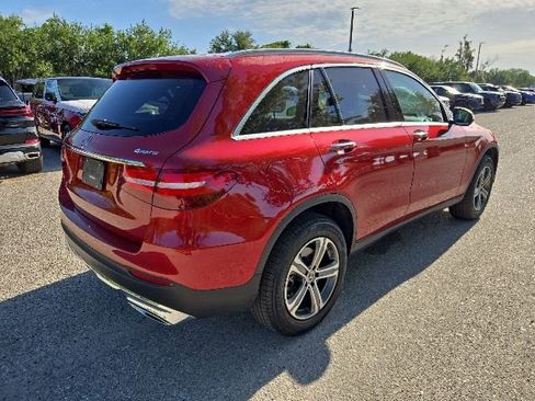 Used 2019 Mercedes-Benz GLC 300 4MATIC image 5
