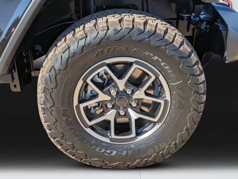 New 2026 Jeep Wrangler Unlimited Rubicon AWD/4WD image 9
