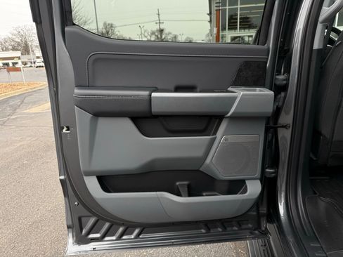 Used 2024 Ford F150 Lightning Flash image 40