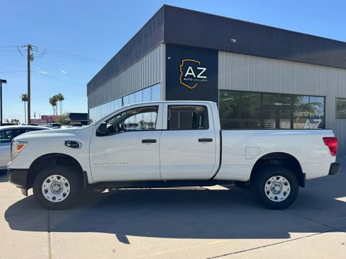 Used 2017 Nissan Titan S RWD image 9