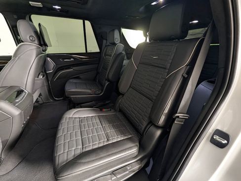 Used 2023 Cadillac Escalade Sport Platinum w/ LPO, ONYX Package AWD/4WD image 24