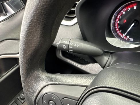 Used 2025 Toyota RAV4 XLE AWD/4WD image 20