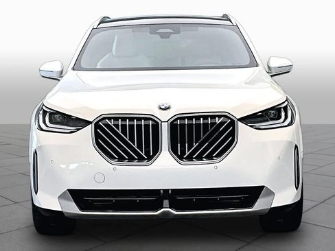 Used 2025 BMW X3 xDrive30i w/ Convenience Package AWD/4WD image 4