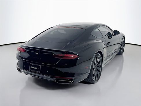 Used 2025 Bentley Continental GT image 8