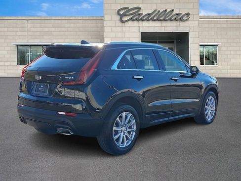 Used 2023 Cadillac XT4 Luxury w/ Cold Weather Package image 8