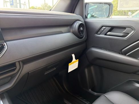 New 2026 Chevrolet Colorado Trail Boss AWD/4WD image 28