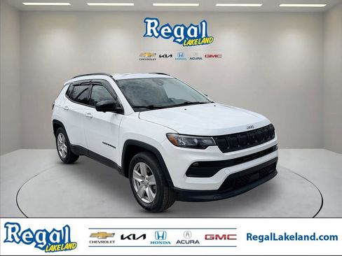 Used 2022 Jeep Compass Latitude w/ Convenience Group image 1