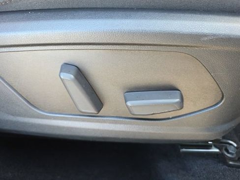 Certified 2023 Hyundai Tucson Limited FWD image 11