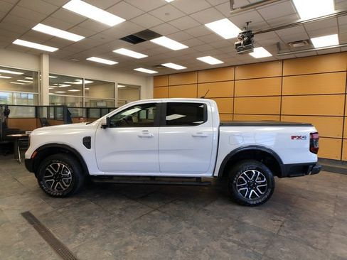 Used 2024 Ford Ranger Lariat w/ FX4 Off-Road Package AWD/4WD image 4