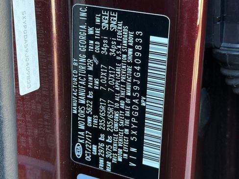 Used 2018 Kia Sorento LX image 32