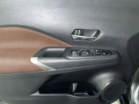 Used 2024 Nissan Kicks SR image 13