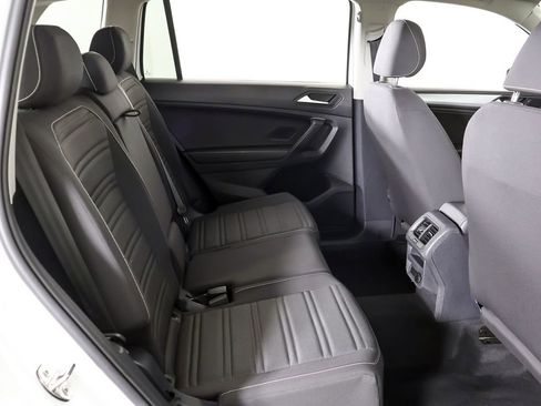 Used 2024 Volkswagen Tiguan S image 33