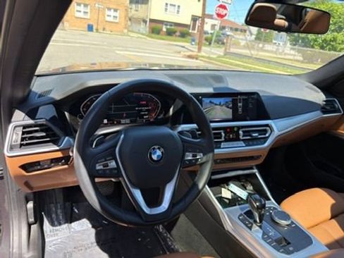 Used 2022 BMW 330i xDrive Sedan w/ Driving Assistance Package AWD/4WD image 22