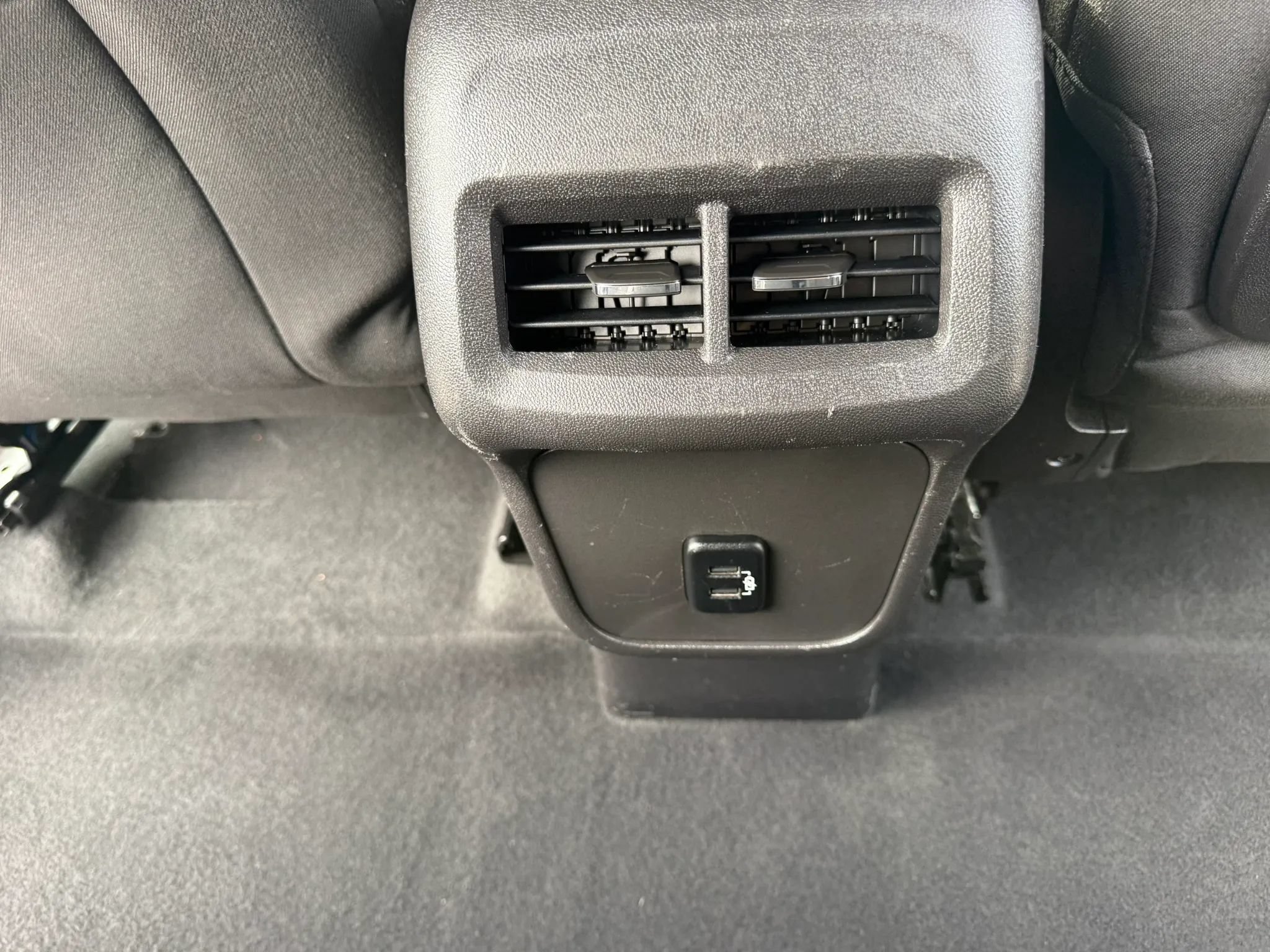 Used 2018 GMC Terrain SLE w/ Driver Convenience Package AWD/4WD image 40
