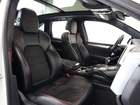 Used 2017 Porsche Cayenne GTS AWD/4WD image 23