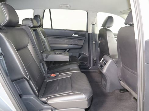 Used 2021 Volkswagen Atlas SE image 13