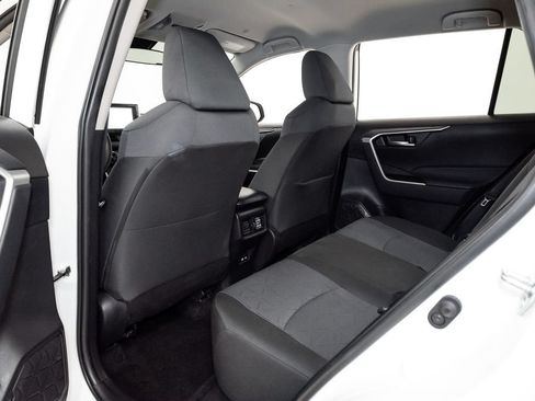 Used 2025 Toyota RAV4 XLE AWD/4WD image 22