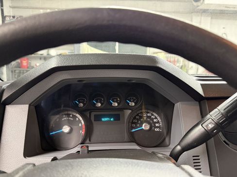 Used 2015 Ford F350 XL image 20