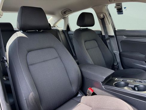 Certified 2025 Honda Civic LX image 30