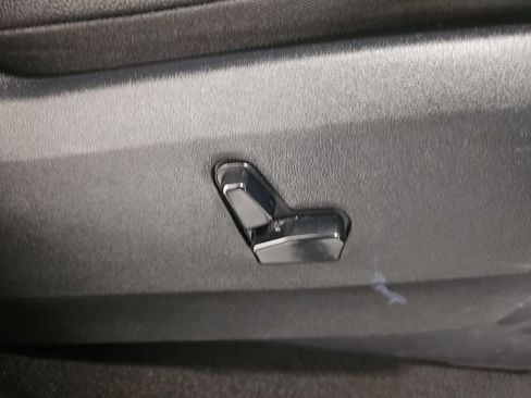 Used 2020 Dodge Grand Caravan GT FWD image 38
