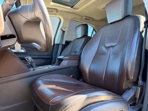 Used 2010 Chevrolet Equinox LTZ image 8
