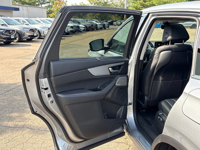 Certified 2025 Acura MDX w/ Technology Package AWD/4WD image 28