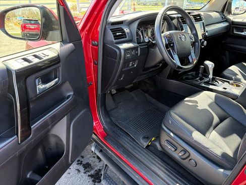 Used 2022 Toyota 4Runner TRD Off-Road Premium w/ Moonroof Package image 20