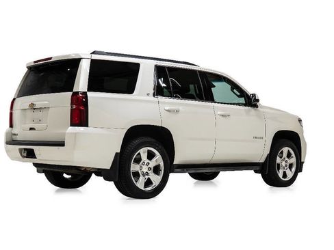 Used 2015 Chevrolet Tahoe LT RWD image 3
