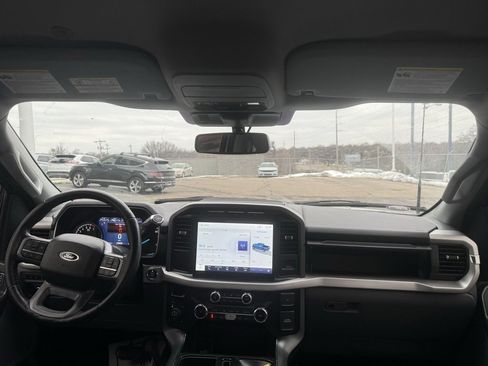 Used 2022 Ford F150 XLT w/ Equipment Group 302A High image 10