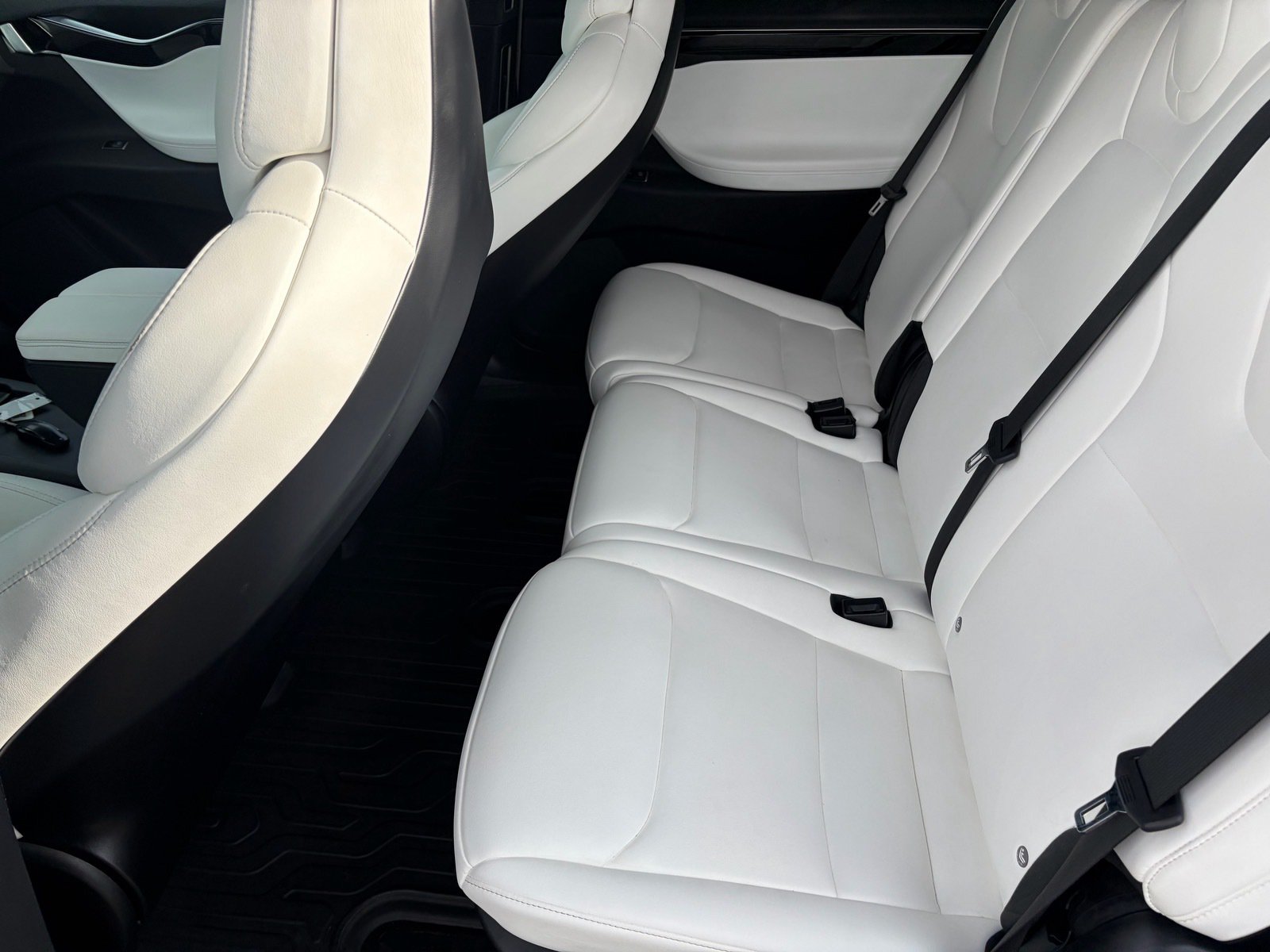 Used 2018 Tesla Model X 100D AWD/4WD image 25