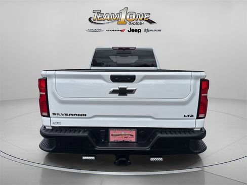 Used 2025 Chevrolet Silverado 2500 LTZ w/ Trail Boss Package image 7