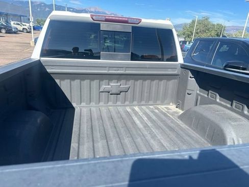 Used 2019 Chevrolet Silverado 1500 LTZ w/ LTZ Premium Package AWD/4WD image 6