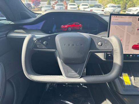 Used 2023 Tesla Model S Plaid image 16