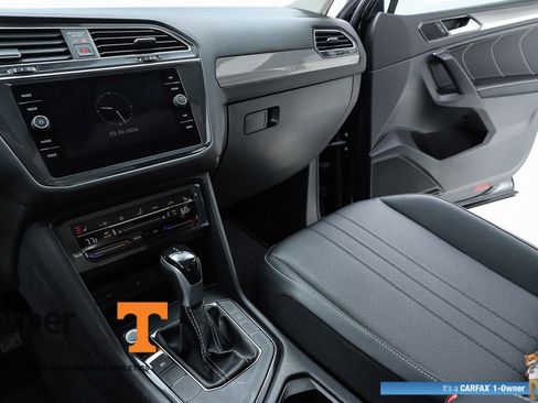 Used 2023 Volkswagen Tiguan SE image 23