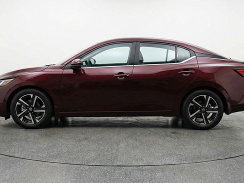 Used 2025 Nissan Sentra SV FWD image 5