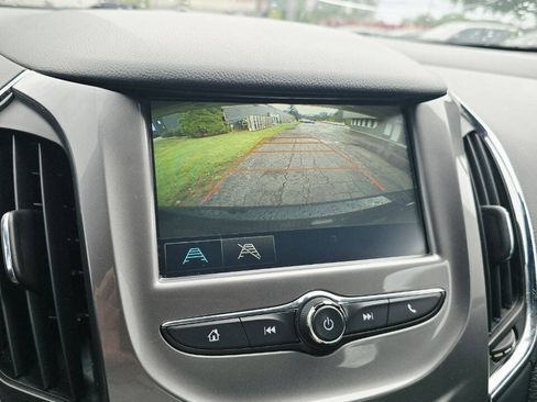 Used 2018 Chevrolet Cruze LT w/ Redline Edition FWD image 18