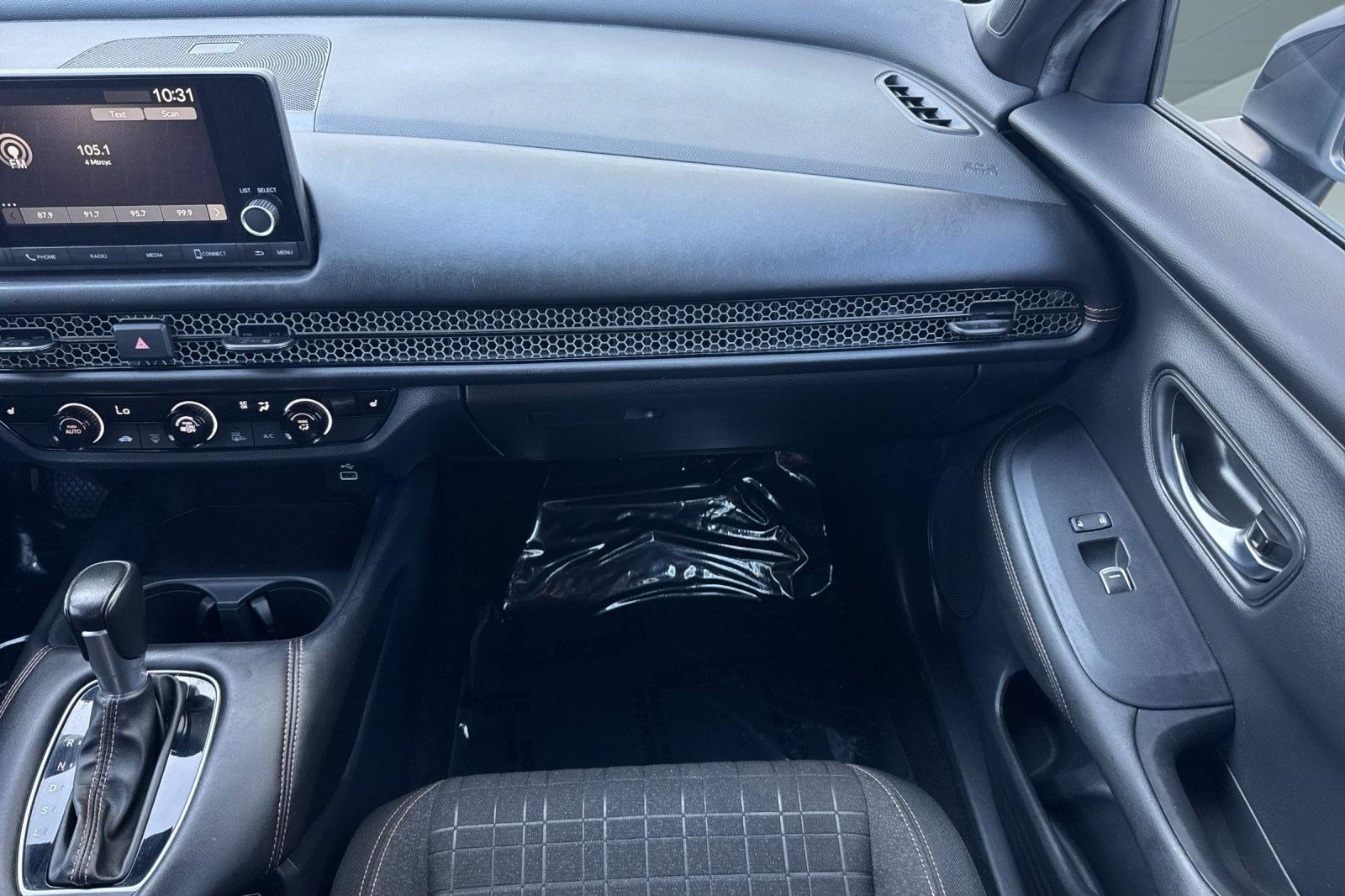 Certified 2024 Honda HR-V Sport image 31