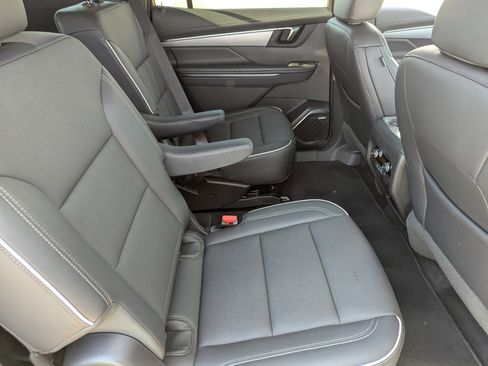 Certified 2025 Buick Enclave Preferred image 14