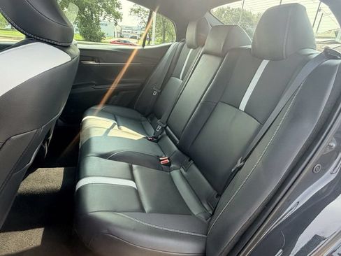 Used 2025 Toyota Camry SE FWD image 26