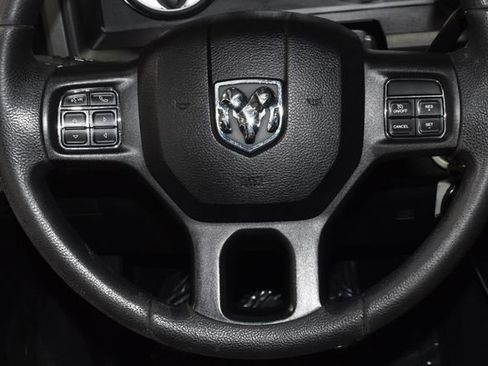 Used 2018 RAM 2500 Tradesman w/ Chrome Appearance Group image 28