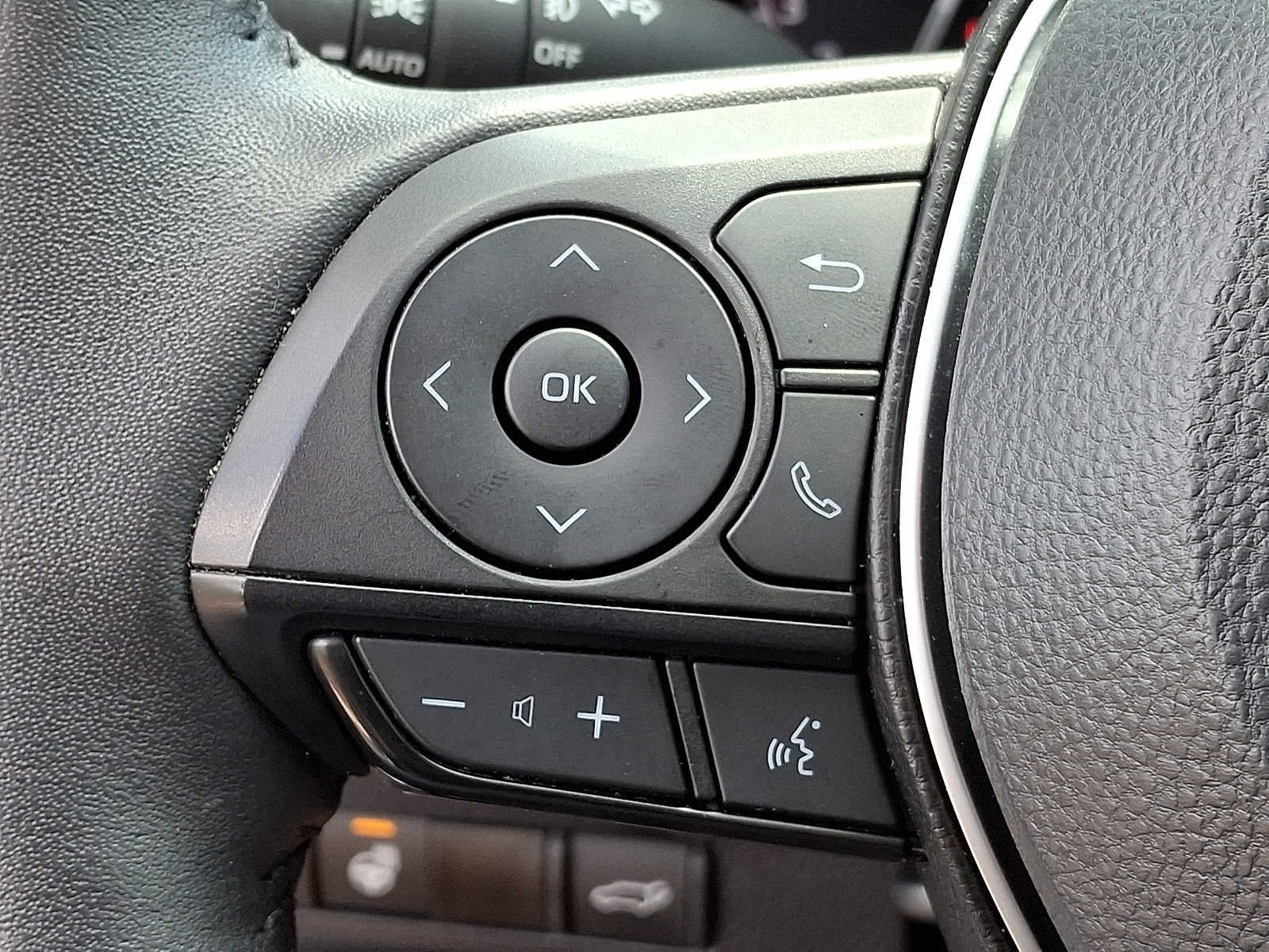 Used 2024 Toyota RAV4 XLE Premium w/ Weather Package AWD/4WD image 18