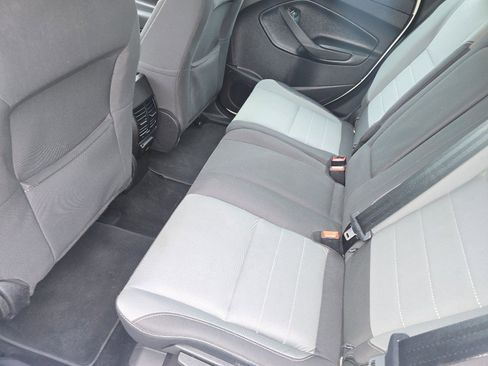 Used 2016 Ford C-MAX SE image 19