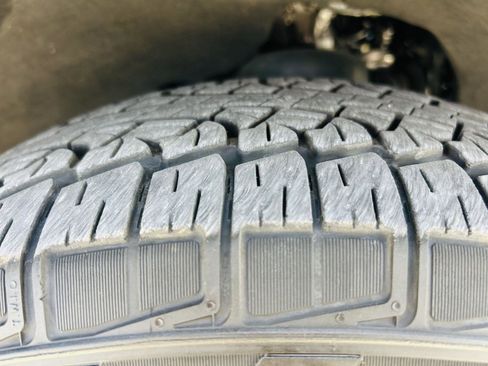 Used 2025 Ford Expedition Active AWD/4WD image 51
