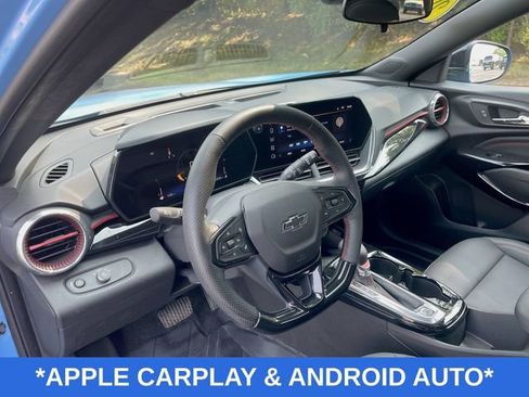 Used 2024 Chevrolet Trax RS w/ Sunroof Package FWD image 11