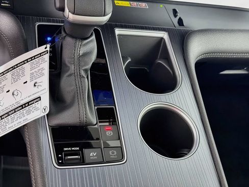 New 2026 Toyota Sienna XLE FWD image 21