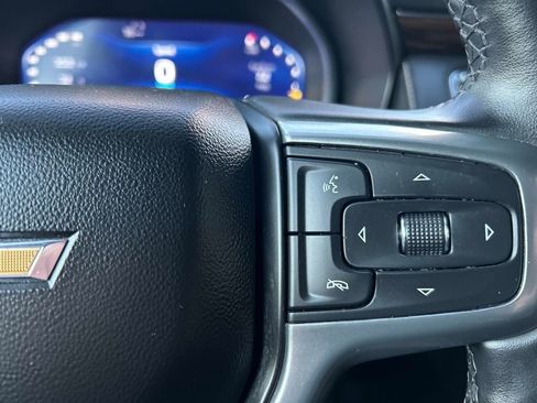 Used 2023 Chevrolet Suburban Premier image 26